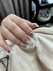-雅洁美甲美睫