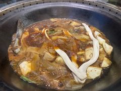 -铁锅炖灶台鱼老三炖鱼馆