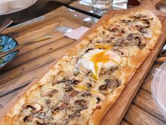 黑松露薄饼-LENBACH兰巴赫西餐啤酒坊(大连东港店)