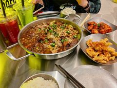 -蓉三少冒烤鸭·四川小吃集(北京首店)