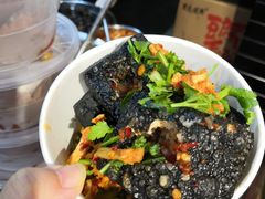 -黑色经典臭豆腐·湖南特产(步行街店)