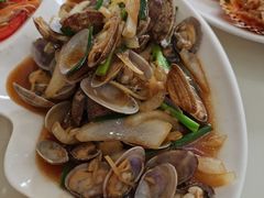 -覃记海鲜美食餐厅