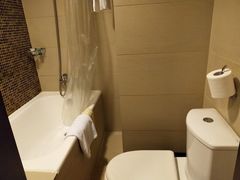 -香港华美达海景酒店