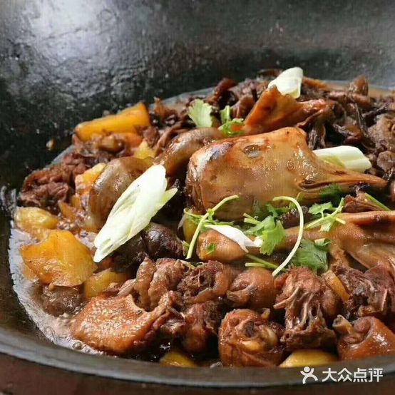 东北铁锅第一炖(木火海阳第一店)