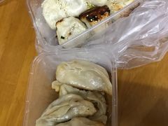 -黄阿姨锅贴大王(万航渡路店)