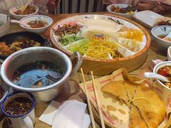 -怪噜范·老贵阳街头名小吃(鸿通城店)