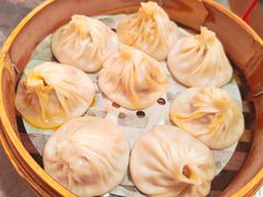 -莱莱小笼·乔艾