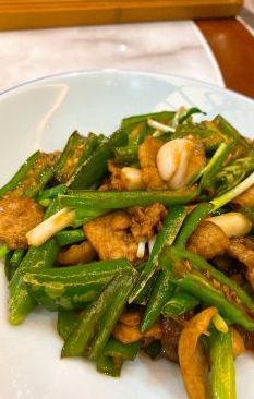 -龙大哥辣子鸡新概念餐厅(美的林城店)
