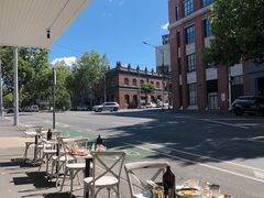 -FLOVIE FLORIST CAFE