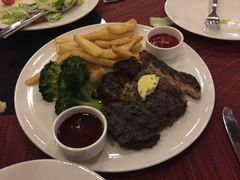 -WOLFGANG PUCK KITCHEN & BAR(迪士尼小镇店)