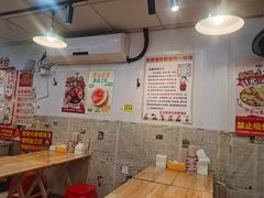 -柳州肥姨妈大骨螺蛳粉(东靖路店)