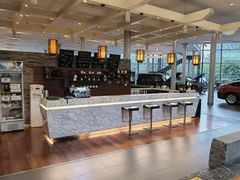 -成都中升之星奔驰4S店