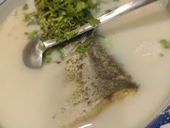 -南京金牛湖巨碗鱼头