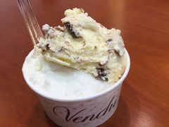 -VENCHI 闻绮(上海佛罗伦萨小镇店)