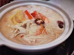 -三人行骨头王火锅(长寿店)