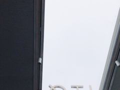 -UNI UNI(环亚凯瑟琳店)