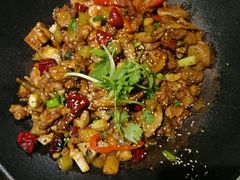 -杭州滨江宝龙城