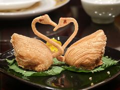 鲍鱼天鹅酥-白天鹅宾馆-玉堂春暖餐厅
