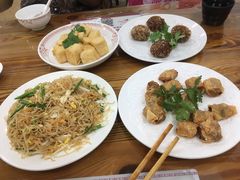 -正宗普宁豆干坊·洪记砂锅粥(红领巾路店)