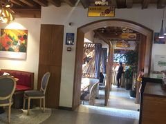 大堂-隔壁老王·家常云南菜(花巷店)