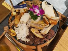 -一朵菌·野生菌探索家火锅(南亚店)