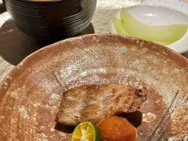 盐**泥