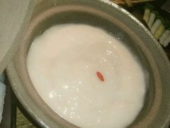 -老牌坊云南鱼豆花火锅(哈西万达店)
