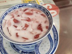-广信牛奶甜品世家(台东店)