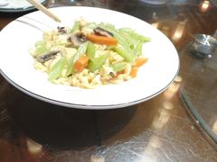 -东来菜馆•手抓海鲜家常菜•海鲜锅贴(鸽子窝店)