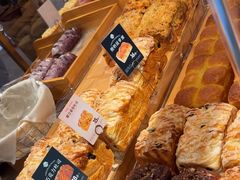 -万利隆·活力烘焙(人民路店)