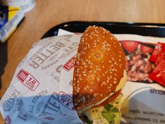-The Habit Burger Grill 哈比特汉堡(复兴soho店)