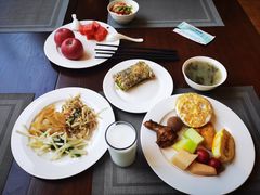 -南郊宾馆·风味自助餐厅·山东十六地市特色菜