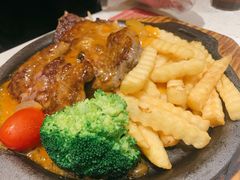 -香港新发烧腊茶餐厅(书城店)