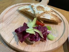 -文汇新民联合报业集团(上海报业大厦店)