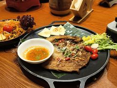 -老滇山寨•云南特色菜•地方菜•民族风情歌舞表演(金碧店)