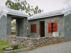 -万绿园