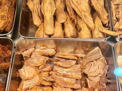 -绝味鸭脖(龙阳路生活广场店)