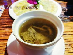 鸡纵菌煲土鸡-听香·678茶铺(猛追湾店)