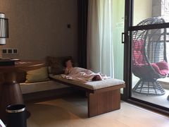 -西双版纳融创皇冠假日度假酒店