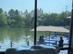 -上海怡沁园度假酒店