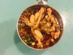 -鸿顺老铁锅美蛙鱼府(解放碑店)