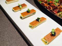 鱼子酱脆皮松板肉-一川二水•粤川醉(CP静安店)