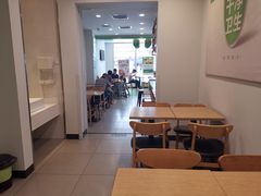 -老乡鸡(上派青年南路店)