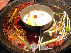 -渝涯重庆豆花老火锅(中赢国际店)