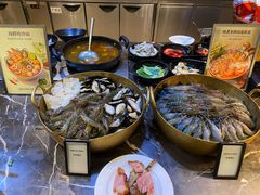 -广州万富希尔顿酒店·感趣自助餐厅·金秋蟹宴生蚝海鲜刺身