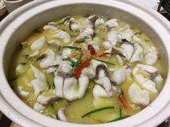 浓汤酸菜鲶鱼-川流不息(北蔡休闲广场店)