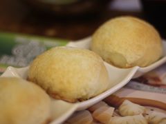 酥皮焗叉烧包-添好运点心专门店(深水埗店)