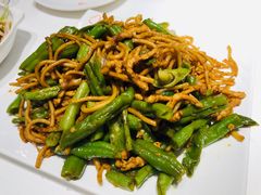 扁豆焖面-嘉和一品(长江道店)