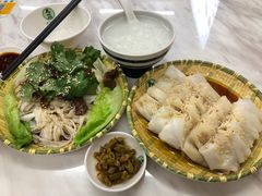 牛腩捞粉皮-吴一川韭香粉皮(丽香苑分店)