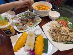 -Dang restaurant (patong phuket)